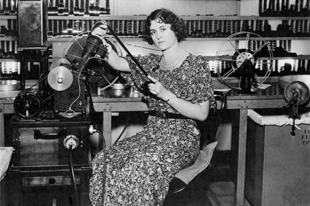 female-editor-1024x711